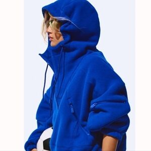 NWOT. Free People Wild And Free Oversized Fleece Pullover- Size S.